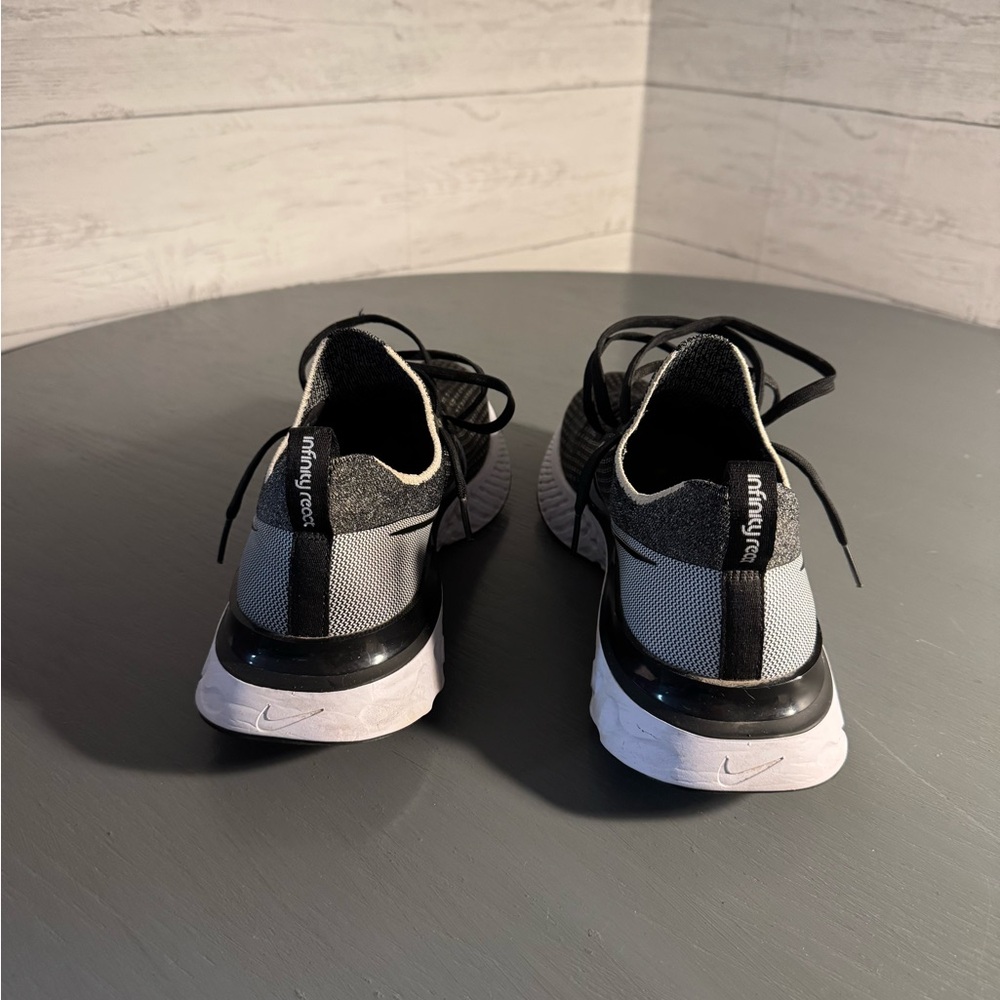Nike Infinity React - Picture 3 of 5